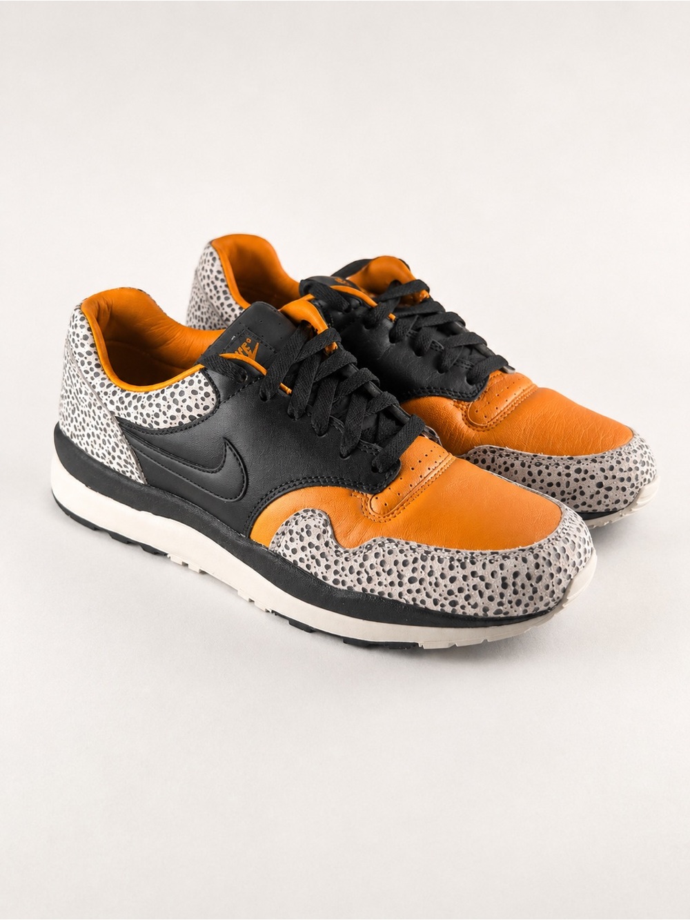 Size 9M- Nike Air Max Safari Black Monarch Orange Black Speckled Sneakers